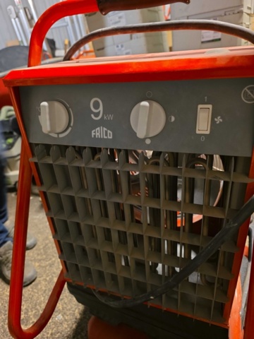 1175689-3 2 fan heaters 2kW and 9kW Frico TIG93