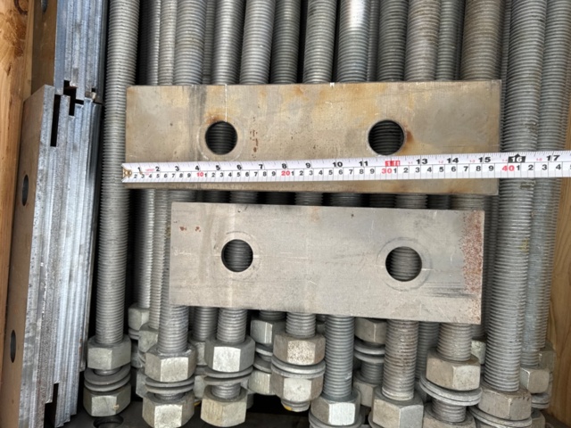 1385601-5 Bultar, cirka 50 st