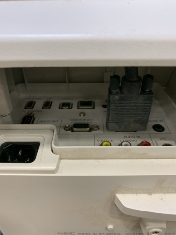 1354639-4 Projektor NEC UM301X