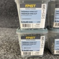 1386222-2 11 st Förpackningar Träskruv, Fast