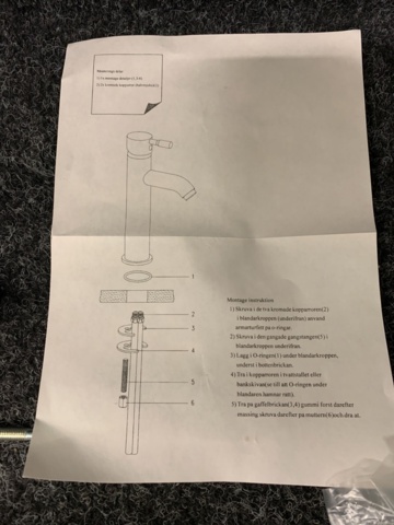 1386529-7 Tvättställsblandare KT700530