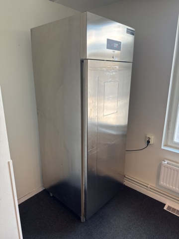 1355147-3 Stainless steel refrigerator - GEMM EFN/01