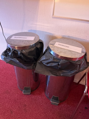 1356647-10 Everything is solved in the kitchen cabinet