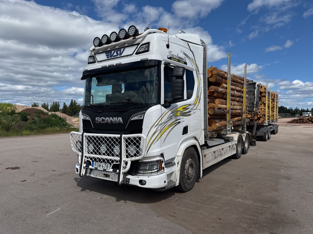 1321809-1 Timmerbil Scania R580 6x4 16.4 Automatisk, 580hk, -2020 med  kran Palfinger Epsilon M12L97