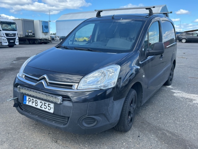 1332978-1 Citroën Berlingo Van 1.6 HDiF 8v ETG6, 90hp, 2014 (rep object)