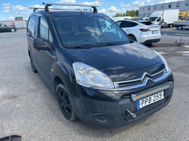 1332978-7 Citroën Berlingo Van 1.6 HDiF 8v ETG6, 90hp, 2014 (rep object)