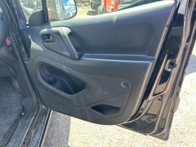 1332978-18 Citroën Berlingo Van 1.6 HDiF 8v ETG6, 90hp, 2014 (rep object)