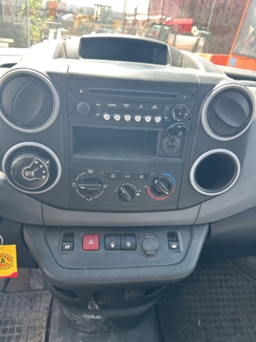 1332978-14 Citroën Berlingo Van 1.6 HDiF 8v ETG6, 90hp, 2014 (rep object)