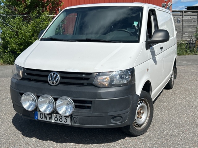 1332984-1 Volkswagen Transporter T30 2.0 TDI Manuell, 102hk, 2015