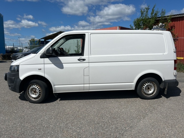 1332984-2 Volkswagen Transporter T30 2.0 TDI Manuell, 102hk, 2015