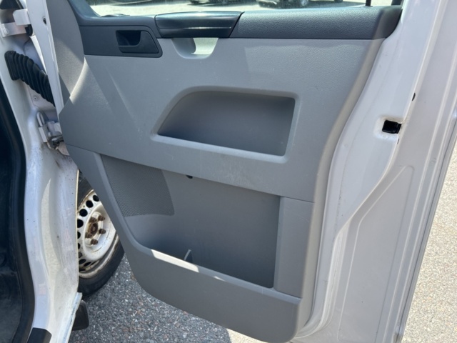 1332984-22 Volkswagen Transporter T30 2.0 TDI Manuell, 102hk, 2015