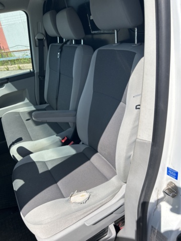 1332984-18 Volkswagen Transporter T30 2.0 TDI Manuell, 102hk, 2015