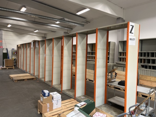 Storage rack/Assortment rack with sheet metal shelves 13 meters (Z 065 ...