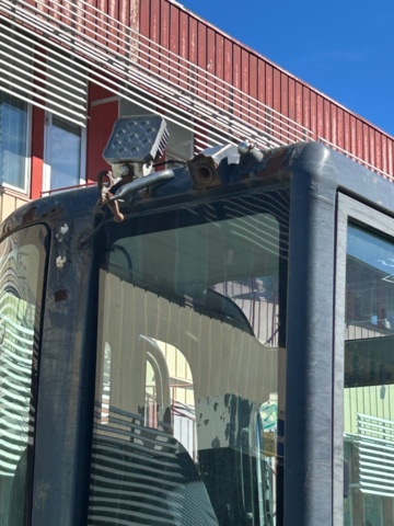 1387879-11 Minibandgrävare - Airman AX38U-5 -2012