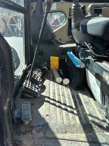 1387879-13 Minibandgrävare - Airman AX38U-5 -2012