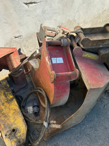 1387879-33 Minibandgrävare - Airman AX38U-5 -2012