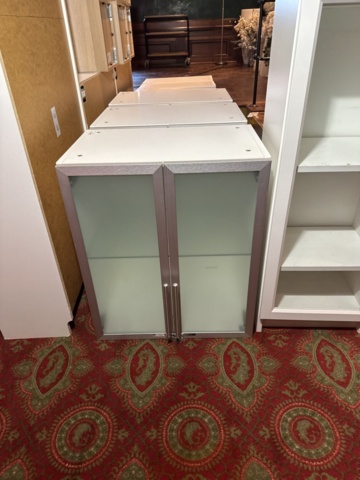 1355192-5 Samling med köksskåp i blandade modeller