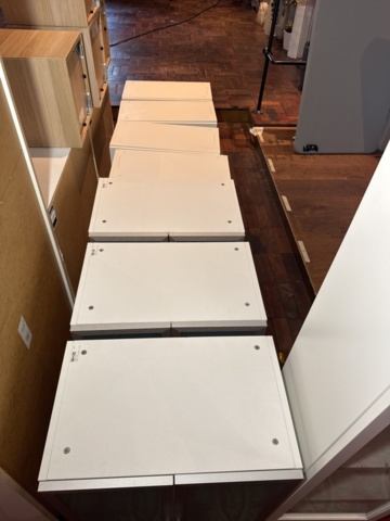 1355192-6 Samling med köksskåp i blandade modeller