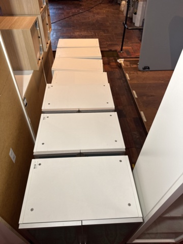 1355192-7 Samling med köksskåp i blandade modeller