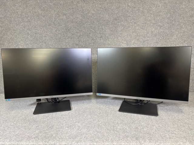 1386814-2 IPS monitors 27" x2 units - Samsung - incl. docking station