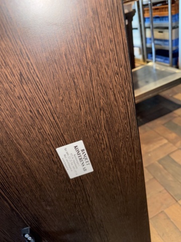 1355208-6 Konferensbord ca 18 st