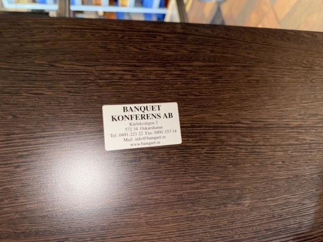 1355208-8 Konferensbord ca 18 st