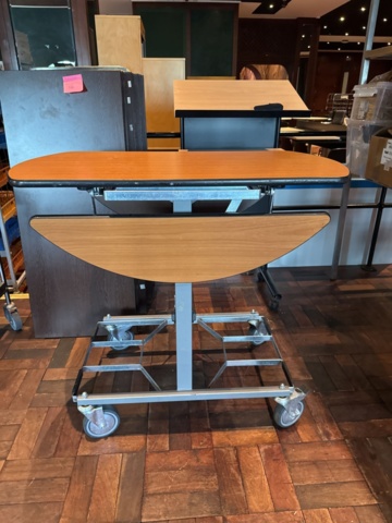 1355208-12 Konferensbord ca 18 st