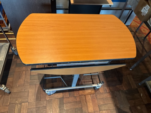 1355208-14 Konferensbord ca 18 st