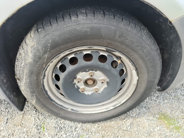 1331705-9 Volkswagen Caddy 1.9 TDI -2009 Repair item