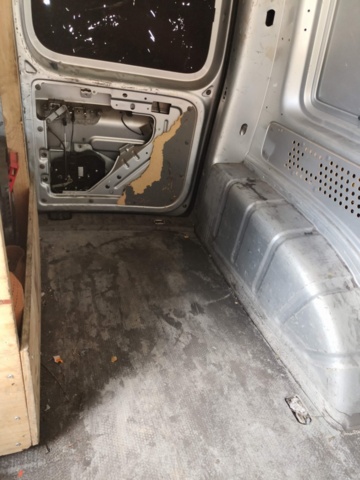 1331705-50 Volkswagen Caddy 1.9 TDI -2009 Repair item