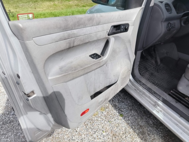 1331705-61 Volkswagen Caddy 1.9 TDI -2009 Repair item