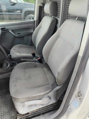 1331705-64 Volkswagen Caddy 1.9 TDI -2009 Repair item