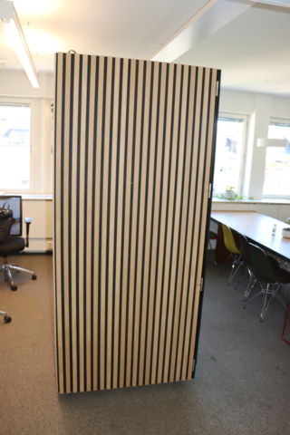 1174494-2 Telephone booth Mutebox One