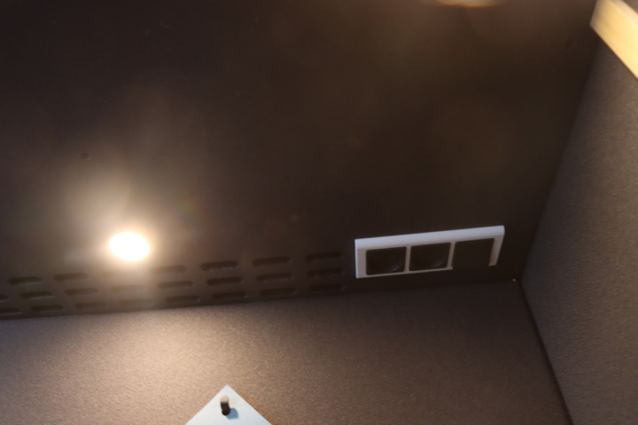 1174494-6 Telephone booth Mutebox One