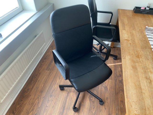 1389449-3 Everything in the lunchroom - Furniture