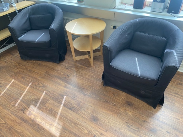 1389449-4 Everything in the lunchroom - Furniture