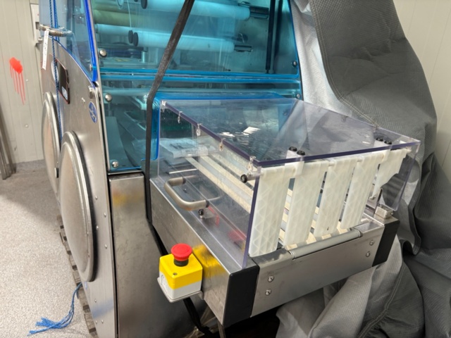 1367476-4 Förpackningsmaskin - Gruppo Fabbri TopLid B-241