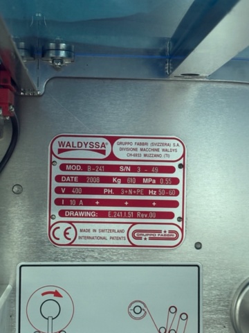 1367476-9 Förpackningsmaskin - Gruppo Fabbri TopLid B-241