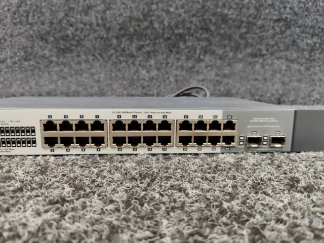 1389531-3 Switch HP 1410-24G J9561A