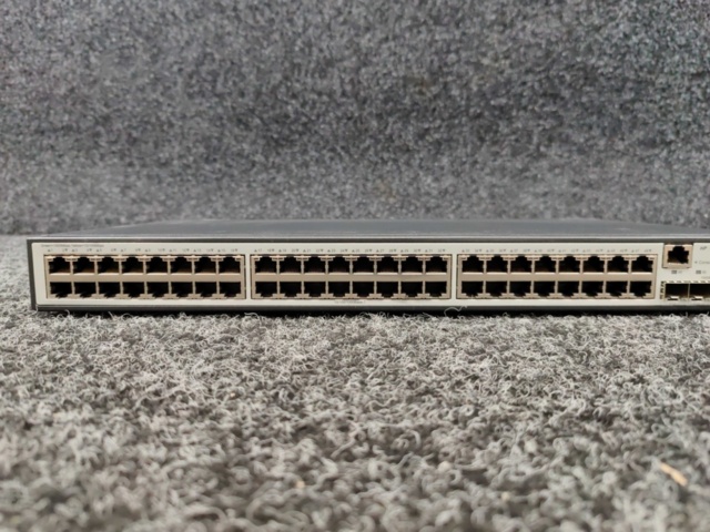 1389537-3 Switch HP V1910-48G JE009A