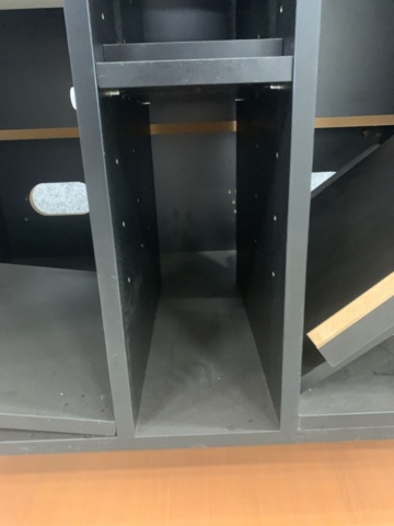 1389492-7 Benchtop cabinet