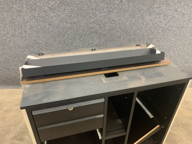 1389492-9 Benchtop cabinet