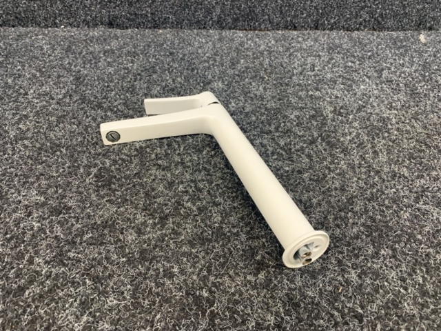 1389583-4 Sink mixer Svedbergs Twit, white matt