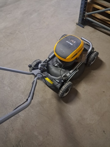 1372103-3 Lawnmower STIGA Multiclip Pro 50 S AE