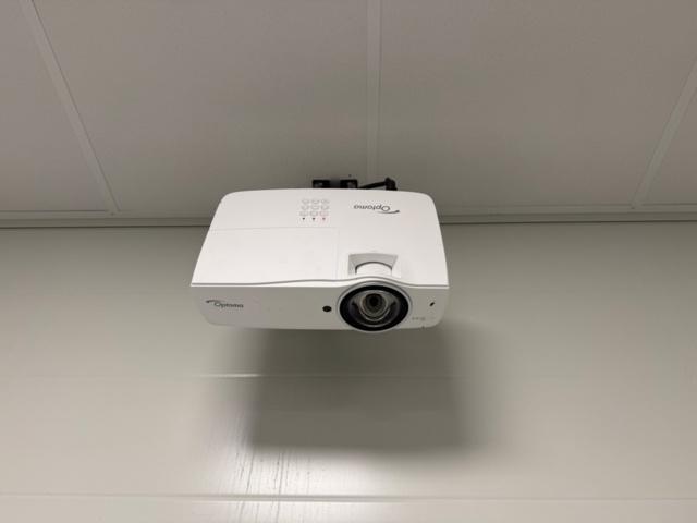 1199514-6 Showroom bowling alleys