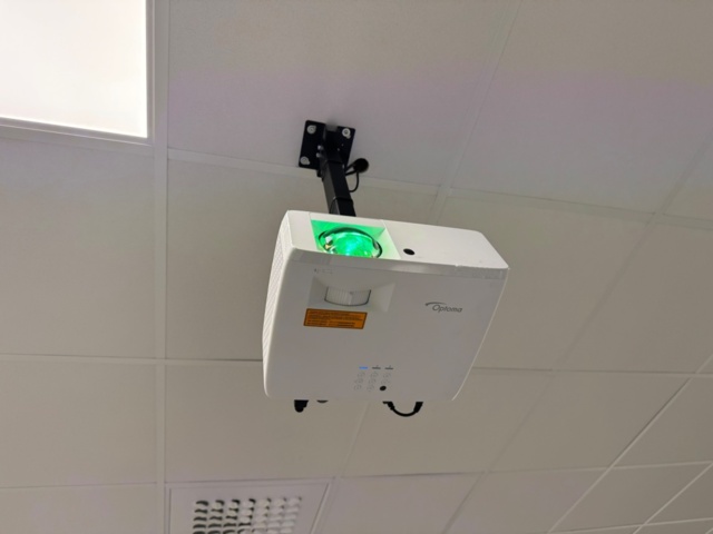 1199514-13 Showroom bowling alleys