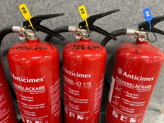 1366813-4 Pulversläckare Anticimex 9st