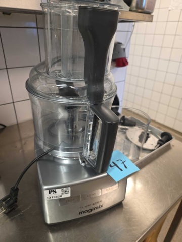 1319820-1 Food processor magimix 4 200 xl