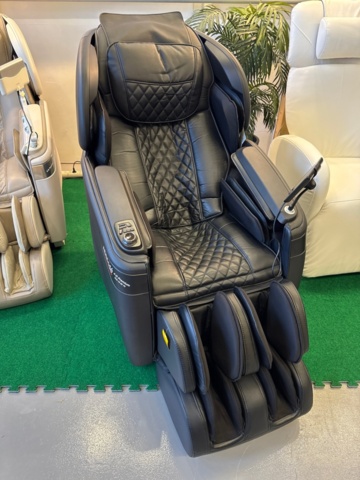 1390587-1 Massagestol 4D Premium - – helkroppsmassage med värmefunktion