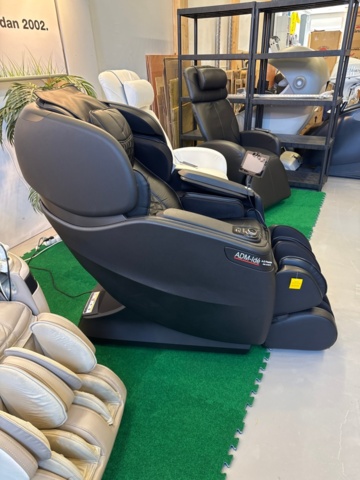 1390587-2 Massagestol 4D Premium - – helkroppsmassage med värmefunktion